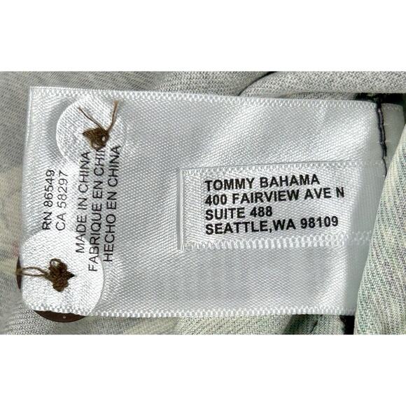 Tommy Bahama Shirt Men's 2XL Hawaiian Santa Print AOP Surfer Silk Camp Holiday - Picture 11 of 15